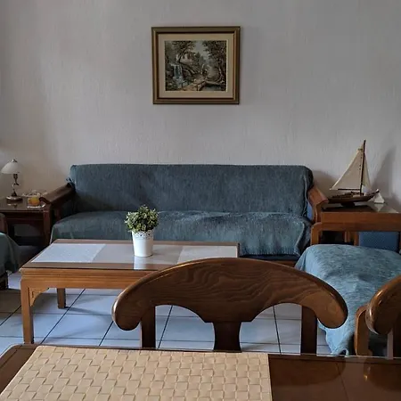 Lina's & Maisonette Apartment