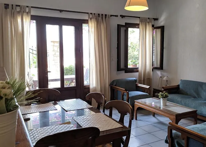 Lina'S Apartment & Maisonette * נאו קלימה