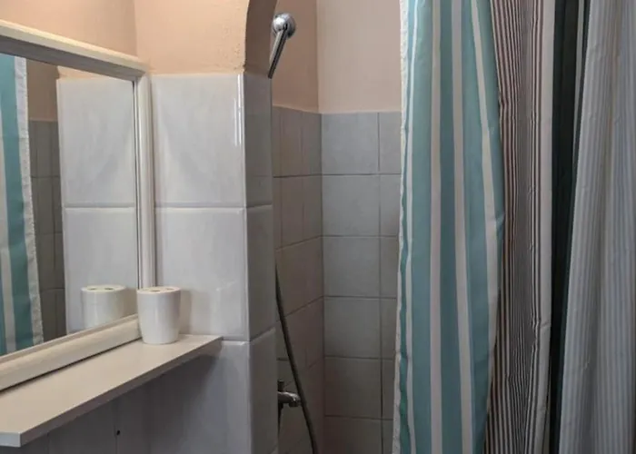 Lina'S Apartment & Maisonette דירה נאו קלימה