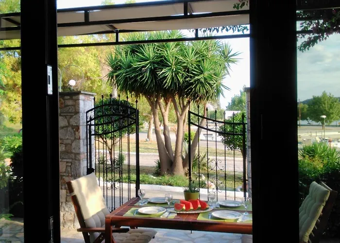 Lina'S Apartment & Maisonette דירה